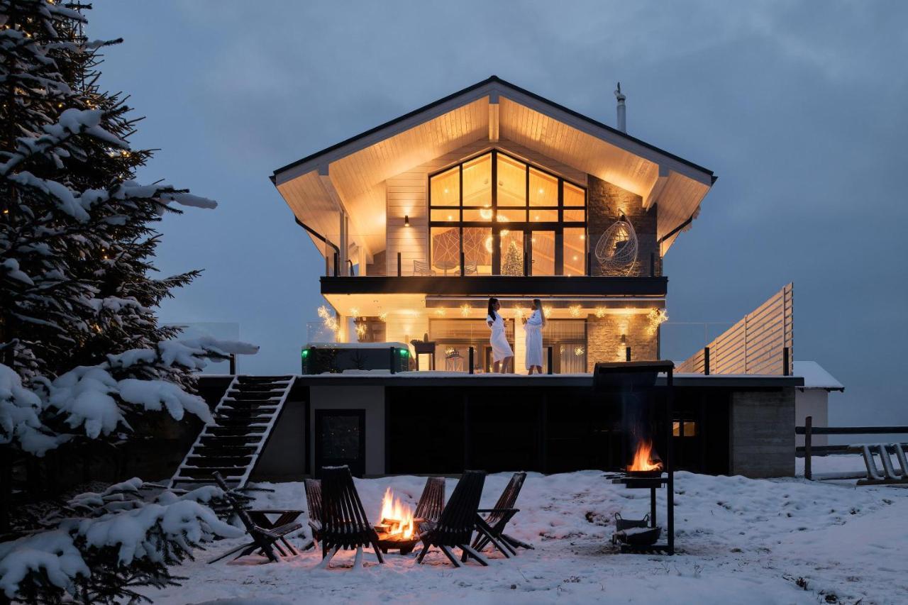 Be Be Chalet - Premium Jacuzi & Private Pool Bukovel Exteriör bild